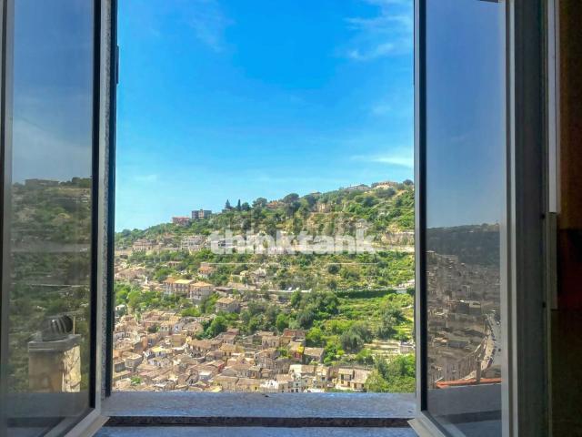 Villetta indipendente in vendita di 100 m² in Corso Regina Margherita
