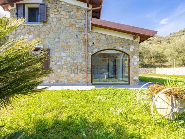Villetta indipendente in vendita di 100 m² in Località Barbaira