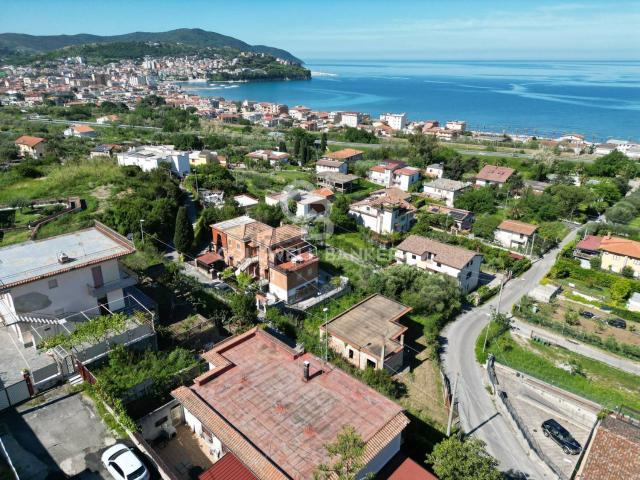 Villetta indipendente in vendita di 100 m² in Salita degli Ulivi