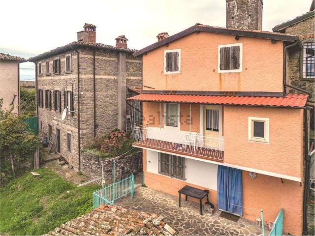 Villetta indipendente in vendita di 100 m² in Strada provinciale 72 del Passo delle Radici