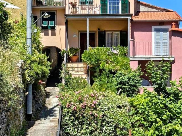 Villetta indipendente in vendita di 101 m² in Via dell&apos Agostina, 2