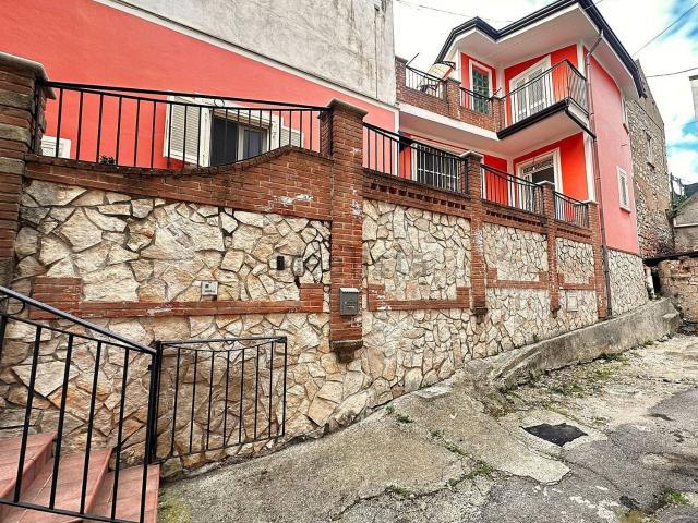 Villetta indipendente in vendita di 101 m² in Via Sopra le Case, 34