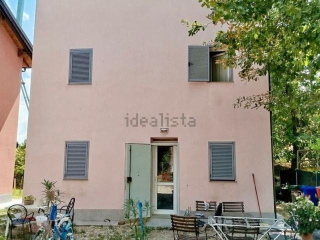Villetta indipendente in vendita di 102 m² in Via Fossa