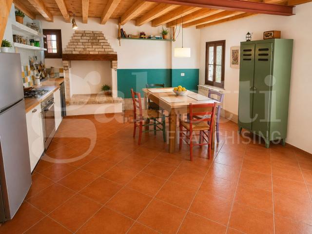 Villetta indipendente in vendita di 102 m² in Strada Comunale della Laguna, 184
