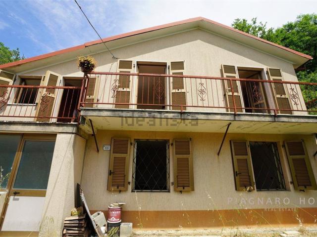 Villetta indipendente in vendita di 102 m² in Località Paretola di Rossano