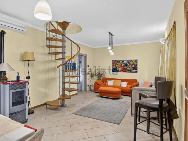 Villetta indipendente in vendita di 103 m²