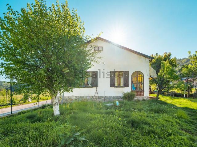 Villetta indipendente in vendita di 103 m² in Via Castellar, 141