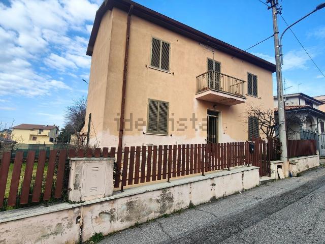 Villetta indipendente in vendita di 103 m² in Via dei Costaroni, 25