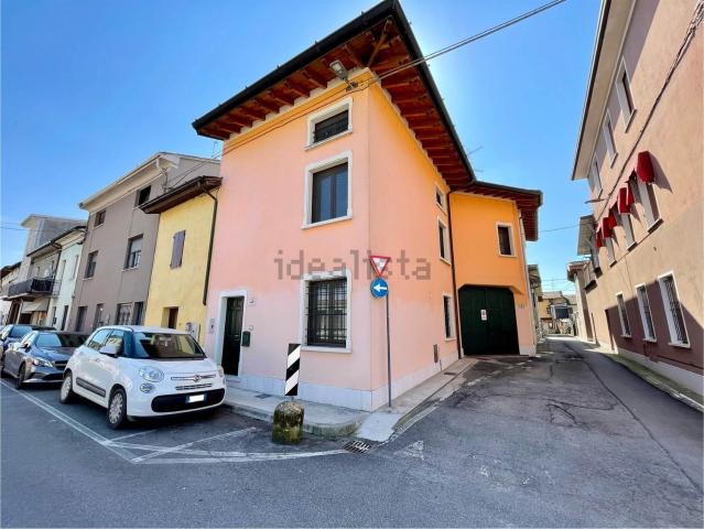 Villetta indipendente in vendita di 103 m² in Via Matteotti G