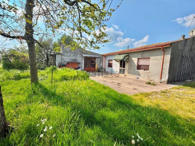 Villetta indipendente in vendita di 104 m² in Via Giacomo Matteotti