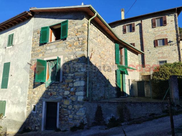 Villetta indipendente in vendita di 104 m² in Via San Nicolao, 29