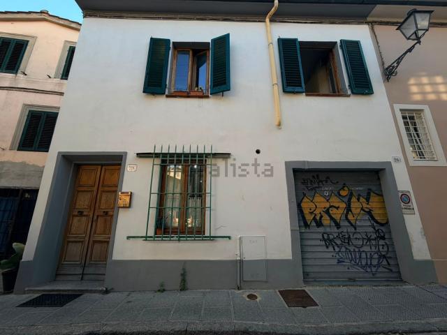 Villetta indipendente in vendita di 105 m² in Via Cassero
