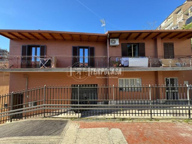 Villetta indipendente in vendita di 105 m² in Via dei Due Ponti, 156