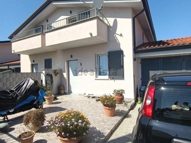 Villetta indipendente in vendita di 105 m² in Via del Macchione