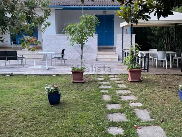 Villetta indipendente in vendita di 105 m² in Via delle Rose