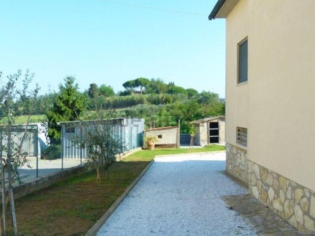 Villetta indipendente in vendita di 105 m² in Via Ottorino