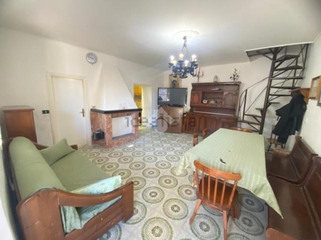 Villetta indipendente in vendita di 105 m² in Via Madonnella