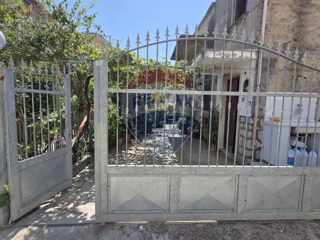 Villetta indipendente in vendita di 105 m² in Via Pescinola, 18