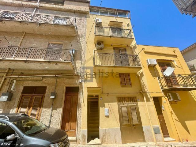 Villetta indipendente in vendita di 105 m² in Via Vincenzo Bellini, 23