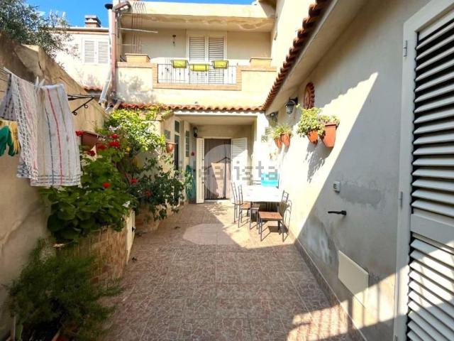 Villetta indipendente in vendita di 106 m² in Via Carbonia, 14