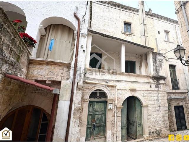 Villetta indipendente in vendita di 106 m² in Via Cesare Battisti