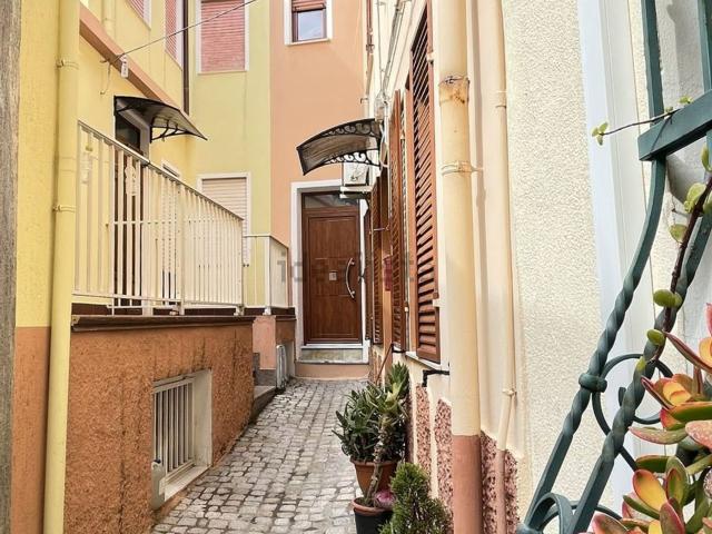 Villetta indipendente in vendita di 106 m² in Via Alfonso Lamarmora