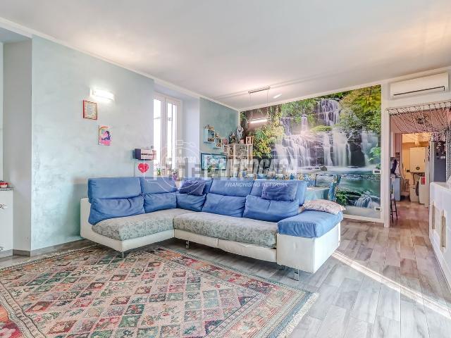 Villetta indipendente in vendita di 106 m² in Via Vignola, 7