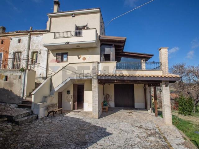 Villetta indipendente in vendita di 106 m² in Località San Domenico, 86