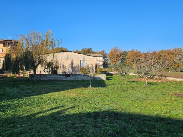 Villetta indipendente in vendita di 107 m² in Via Case Sparse