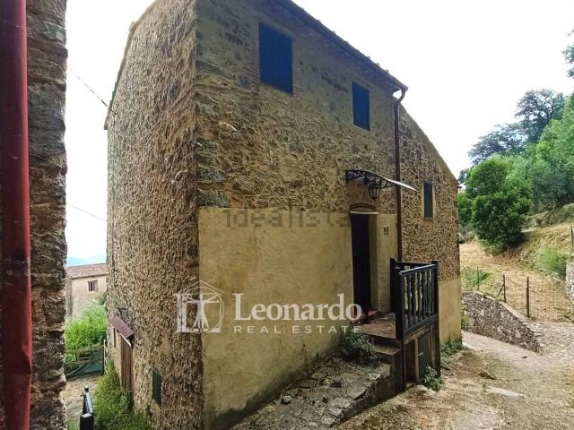 Villetta indipendente in vendita di 107 m² in Via Gombitelli