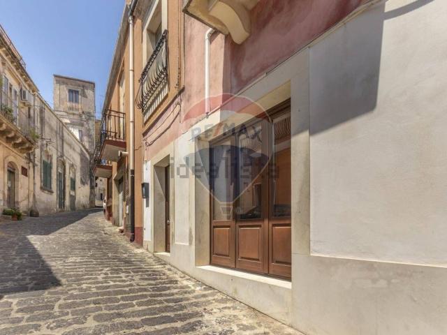 Villetta indipendente in vendita di 107 m² in Via Pietro Messina, 25