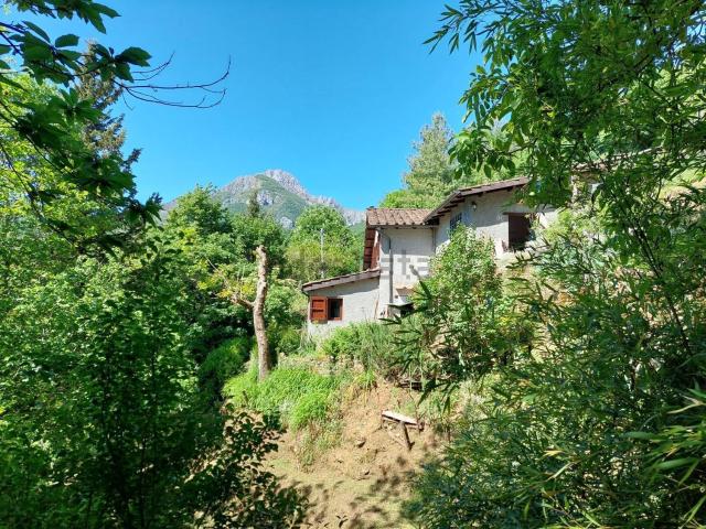 Villetta indipendente in vendita di 107 m² in Località Capanne di Sopra, 1