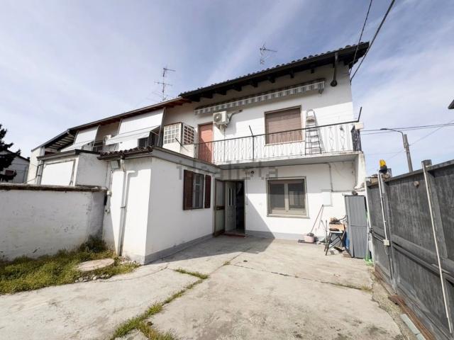 Villetta indipendente in vendita di 108 m² in Via Borgolano, 30