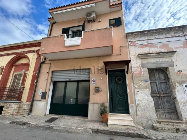 Villetta indipendente in vendita di 108 m² in Via Nazario Sauro, 60