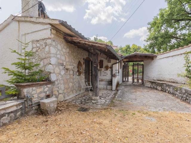 Villetta indipendente in vendita di 108 m² in Via Roma, 23