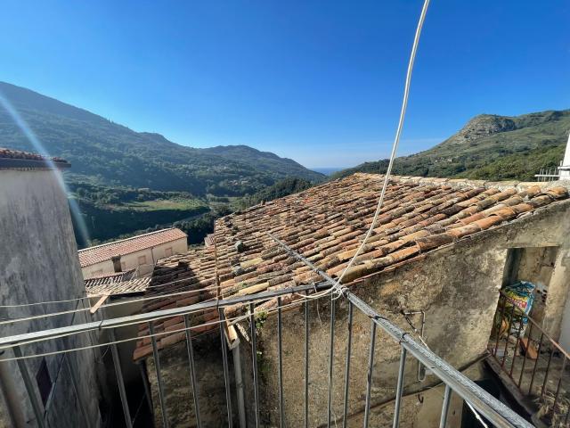 Villetta indipendente in vendita di 108 m² in Via Vittorio Veneto, 17