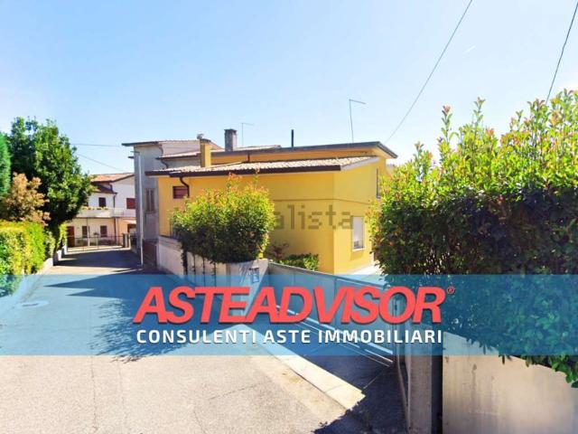 Villetta indipendente in vendita di 109 m² in Via Mantegna, 9