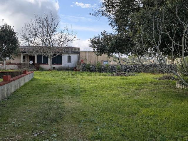 Villetta indipendente in vendita di 109 m² in Via Pilozzo Zona G