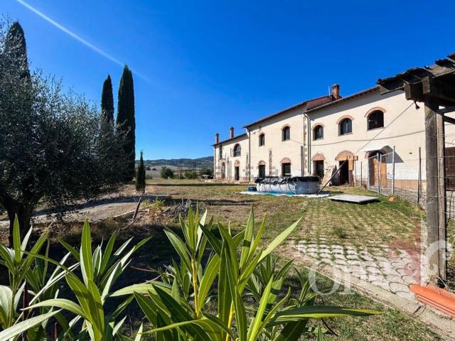 Villetta indipendente in vendita di 1100 m² in Via della Repubblica