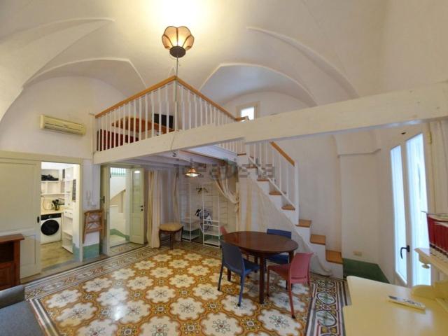 Villetta indipendente in vendita di 110 m² in Via Coppola Abate, 10