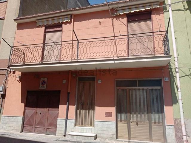 Villetta indipendente in vendita di 110 m² in Via Catania, 79