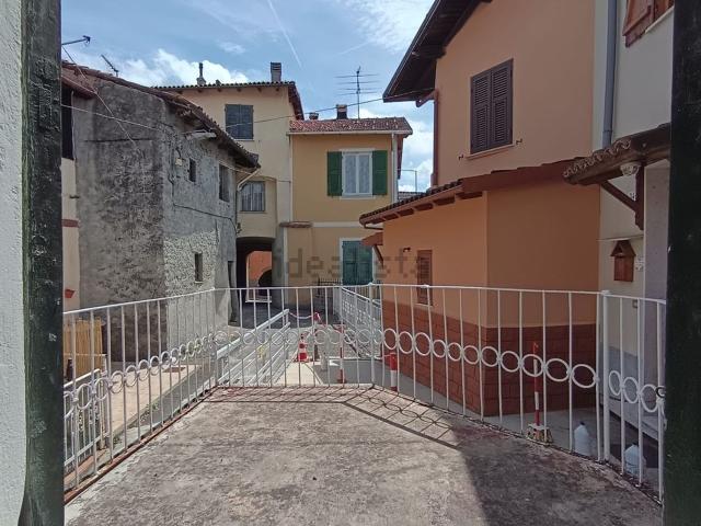 Villetta indipendente in vendita di 110 m² in Via Chiesa