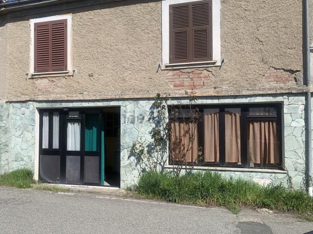 Villetta indipendente in vendita di 110 m² in Via Acqui Terme