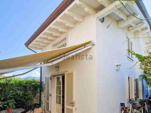 Villetta indipendente in vendita di 110 m² in Via G. Carducci, 5