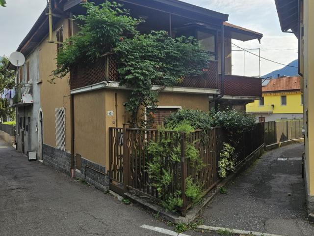 Villetta indipendente in vendita di 110 m² in Via G. Citterio