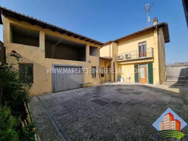 Villetta indipendente in vendita di 110 m² in Via G. D&apos Annunzio