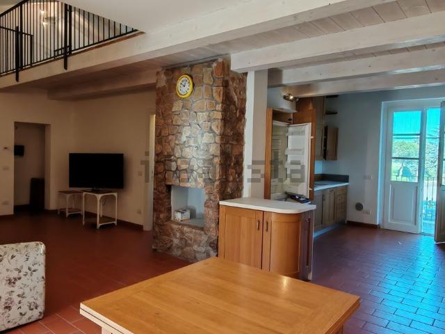 Case e ville in vendita di 110 m² in Via Diola, 23