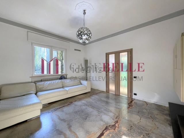 Villetta indipendente in vendita di 110 m² in Via Fanin, 55041