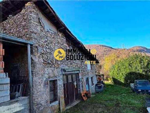 Villetta indipendente in vendita di 110 m² in Via Fratelli Scalvini, 21