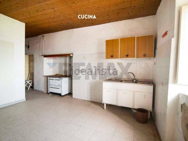 Villetta indipendente in vendita di 110 m² in Via IV Novembre, 37